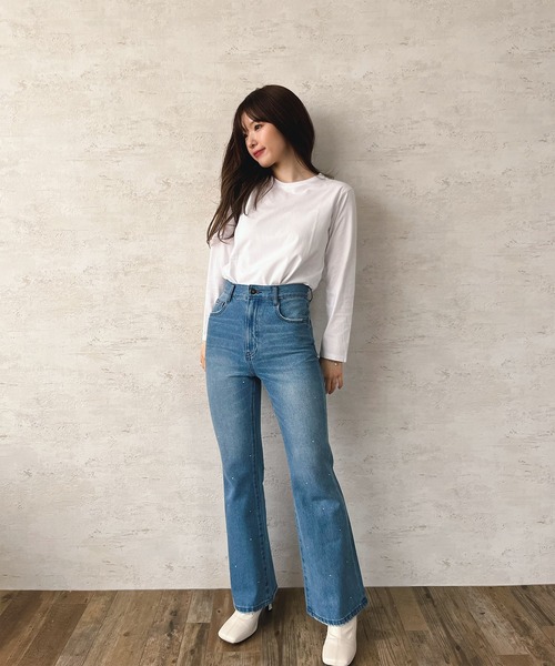 favclo.（ファブクロ）の「rhinestone denim pants / ラインストーンデニムパンツ（デニムパンツ・レディース・ライトブルー・LARGE/SMALL）」の11枚目の写真