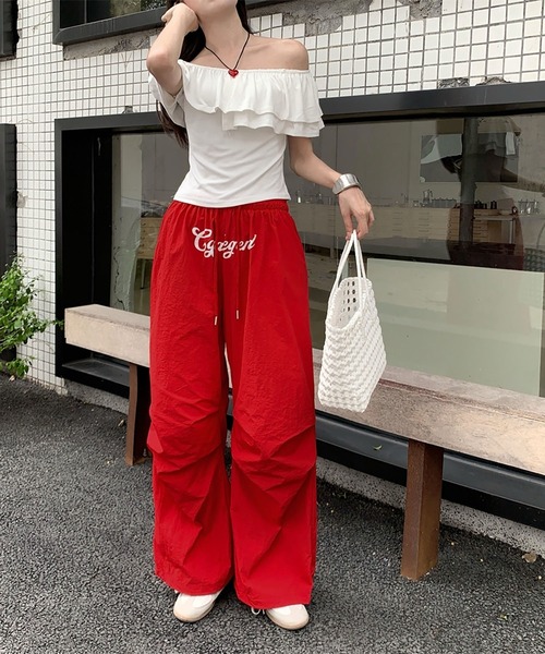 LYEON(リヨン)の「フロントロゴストリングナイロンパンツ(その他パンツ・レディース・ブラック/ブルー/ホワイト/レッド・FREE)」の22枚目の写真