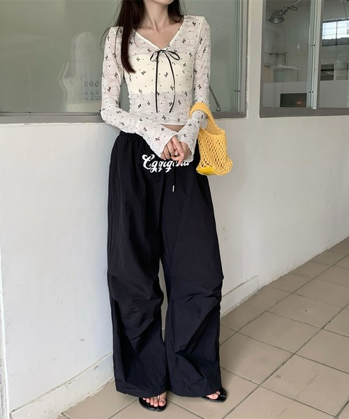 LYEON(リヨン)の「フロントロゴストリングナイロンパンツ(その他パンツ・レディース・ブラック/ブルー/ホワイト/レッド・FREE)」の13枚目の写真