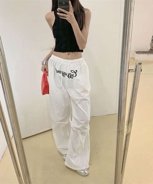 LYEON(リヨン)の「フロントロゴストリングナイロンパンツ(その他パンツ・レディース・ブラック/ブルー/ホワイト/レッド・FREE)」の20枚目の写真