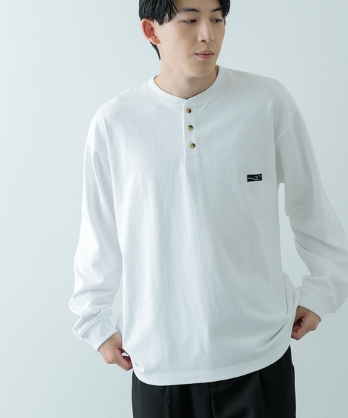 ITEMS URBANRESEARCH(アイテムズ アーバンリサーチ)の「天竺 ワンポイント ヘンリーL.スリーブT(Tシャツ/カットソー・メンズ・ベージュ/その他1/ホワイト/ブルー/ブラック・MEDIUM/LARGE)」の7枚目の写真