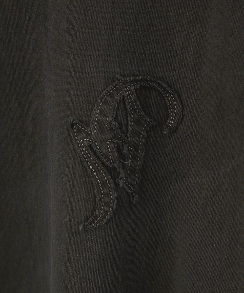 Alfred Alex（アルフレッドアレックス）の「【Alfred Alex】ヴィンテージメイクデザイン ビッグピグメントダメージパッチロゴTシャツ（Tシャツ/カットソー・メンズ・オフホワイト/ブラック/ワイン/チャコールグレー/グレイッシュブルー/ワイン系/ブラック系/ブルー系/ダークグリーン・M/L）」の14枚目の写真