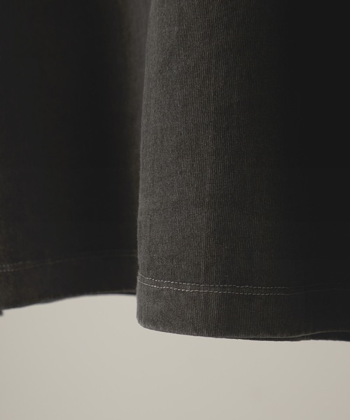 Alfred Alex（アルフレッドアレックス）の「【Alfred Alex】ヴィンテージメイクデザイン ビッグピグメントダメージパッチロゴTシャツ（Tシャツ/カットソー・メンズ・オフホワイト/ブラック/ワイン/チャコールグレー/グレイッシュブルー/ワイン系/ブラック系/ブルー系/ダークグリーン・M/L）」の18枚目の写真