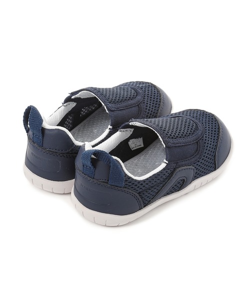 IFME(イフミー)の「SCHOOL|IFME 直営限定 息するソール上履きスリッポンタイプ(スリッポン・キッズ・ネイビー/ピンク・17.5cm/16.5cm/23.5cm/22.5cm/19.0cm/18.0cm/17.0cm/16.0cm/15.0cm/19.5cm/20.5cm/23.0cm/15.5cm/18.5cm/21.0cm/20.0cm/22.0cm/21.5cm/24.0cm)」の3枚目の写真