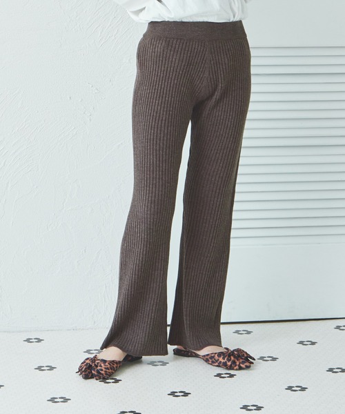 pairmanon(ペアマノン)の「【リンクコーデ】【ママサイズ】リブ編み ニット フレア パンツ(その他パンツ・レディース・ベージュ/ブラウン/グレー/ブラック・M/S)」の3枚目の写真