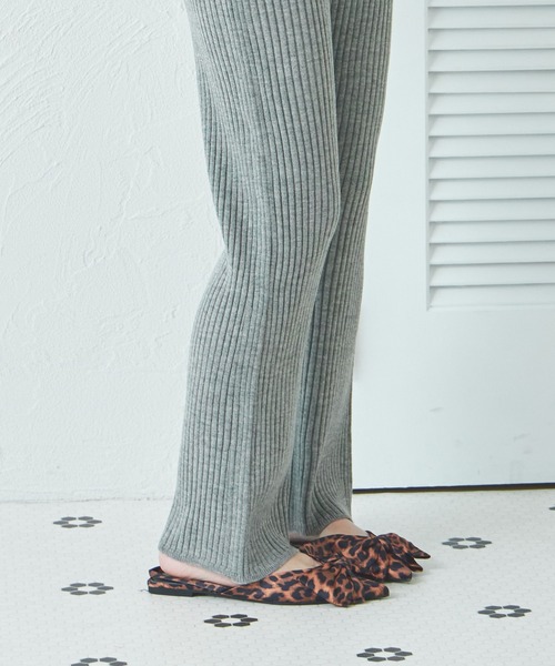 pairmanon(ペアマノン)の「【リンクコーデ】【ママサイズ】リブ編み ニット フレア パンツ(その他パンツ・レディース・ベージュ/ブラウン/グレー/ブラック・M/S)」の12枚目の写真