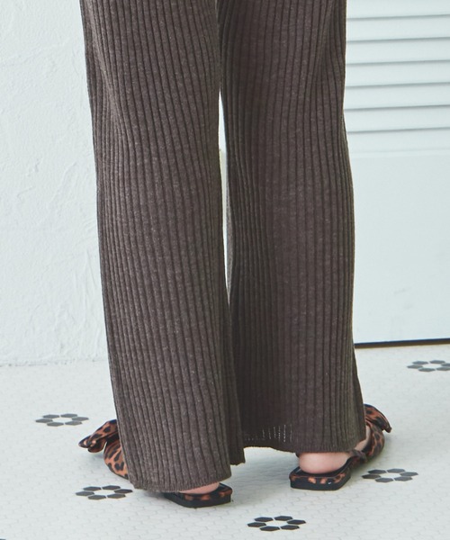pairmanon(ペアマノン)の「【リンクコーデ】【ママサイズ】リブ編み ニット フレア パンツ(その他パンツ・レディース・ベージュ/ブラウン/グレー/ブラック・M/S)」の16枚目の写真