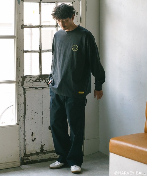 SMILEY FACE(スマイリーフェイス)の「【SMILEY FACE(スマイリーフェイス)】HELLOSMILEY長袖Tシャツ(Tシャツ/カットソー・メンズ・ブラック/グレー/オフホワイト/その他1・MEDIUM/LARGE)」の12枚目の写真