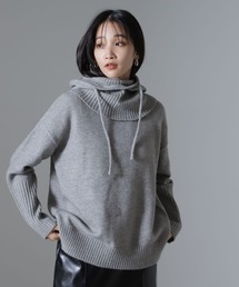 クルーネックニットプルオーバー