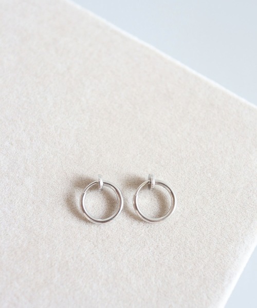 CERCA(チェルカ)の「KAM.accessory/金属アレルギー対応/シンプルミニフープイヤリング(イヤリング・レディース・ゴールド/シルバー・#11/#13/#15/#20)」の6枚目の写真