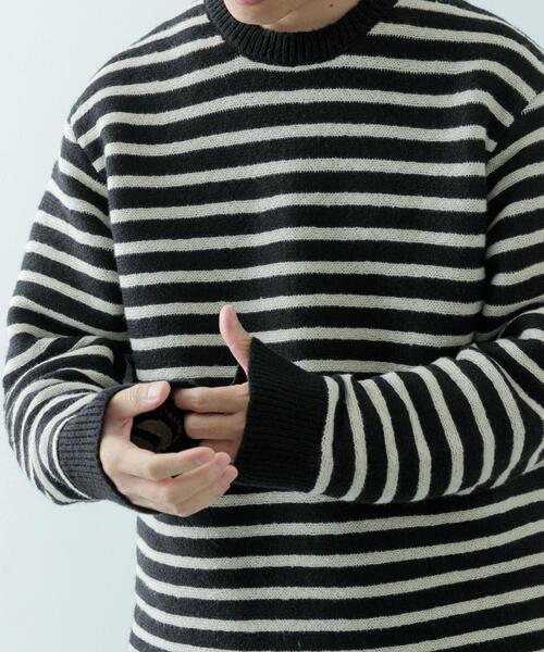 ITEMS URBANRESEARCH（アイテムズ アーバンリサーチ）の「クルーネック ボーダー ニット（ニット/セーター・メンズ・ブルー/アイボリー/ブラック・MEDIUM/LARGE）」の2枚目の写真