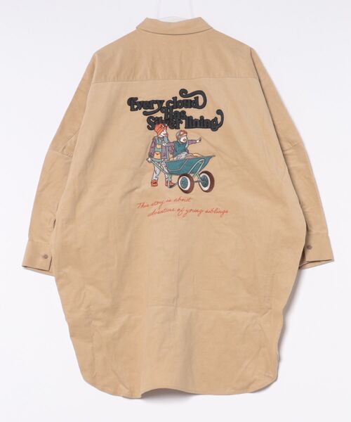 DOUBLE NAME（ダブルネーム）の「コーデュロイBACK刺しゅうシャツワンピース（ワンピース・レディース・ベージュ/ピンク系/ブルー系・FREE）」の4枚目の写真