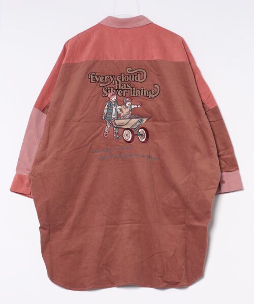 DOUBLE NAME（ダブルネーム）の「コーデュロイBACK刺しゅうシャツワンピース（ワンピース・レディース・ベージュ/ピンク系/ブルー系・FREE）」の6枚目の写真