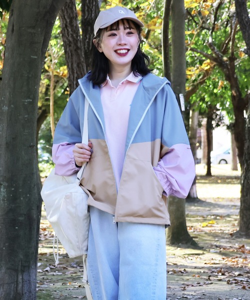 KRIFF MAYER Lady's Collection(クリフメイヤーレディースコレクション)の「花粉ドロップアクティブフードJK(マウンテンパーカー・レディース・ラベンダー/その他5/カラフル/その他6/チャコール/ベージュ・LARGE/MEDIUM)」の5枚目の写真