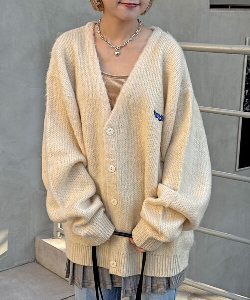 CIAOPANIC（チャオパニック）の「ワンポイント刺繡シャギーニットカーディガン（カーディガン/ボレロ・レディース・レッド/ブラウン/ブラック/アイボリー/ミント・ONE SIZE）」の11枚目の写真