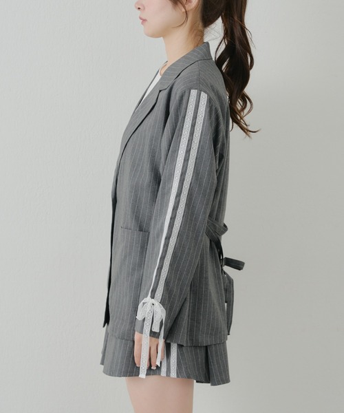 Another Branch olive des olive（アナザーブランチオリーブデオリーブ）の「ベルト付きテーラージャケット（テーラードジャケット・レディース・アイボリー/チャコール/ストライプ・FREE）」の5枚目の写真