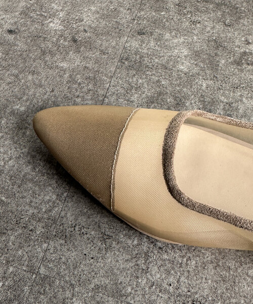 Chez toi(シェトワ)の「チュールフラットシューズ(パンプス・レディース・ブラック/ブラック系その他/ベージュ・SMALL/MEDIUM/LARGE)」の12枚目の写真