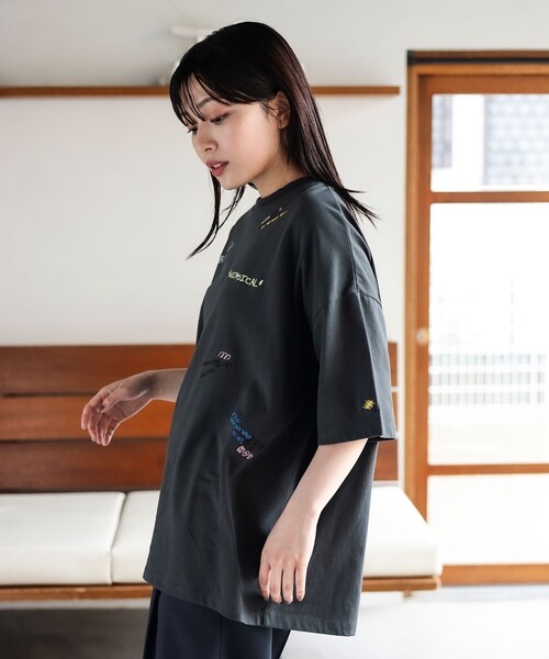 PRADA◆ビジューロゴ刺繍Tシャツ/S/ポリエステル/BLK/無地 PRADA(プラダ) / ビジューロゴ刺繍Tシャツ/S/ポリエステル/BLK