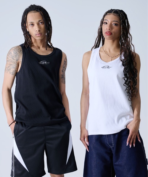 FUBU（ フブ）の「FUBU フブ ブランド 筆記体 ロゴ 刺繍 Uネック タンクトップ インナーシャツ（タンクトップ・メンズ・ホワイト/ブラック・M/L/XL/XXL）」の3枚目の写真