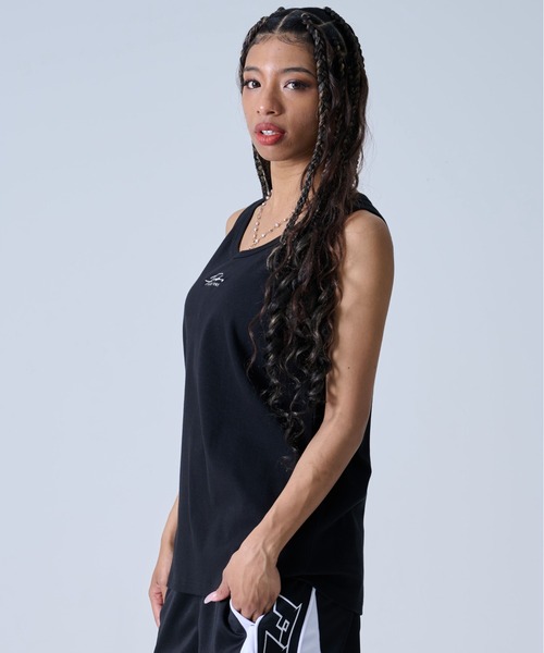 FUBU（ フブ）の「FUBU フブ ブランド 筆記体 ロゴ 刺繍 Uネック タンクトップ インナーシャツ（タンクトップ・メンズ・ホワイト/ブラック・M/L/XL/XXL）」の16枚目の写真