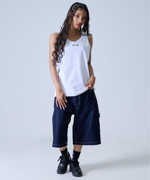 FUBU（ フブ）の「FUBU フブ ブランド 筆記体 ロゴ 刺繍 Uネック タンクトップ インナーシャツ（タンクトップ・メンズ・ホワイト/ブラック・M/L/XL/XXL）」の10枚目の写真