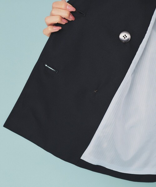 index（インデックス）の「キャンディースリーブショートトレンチコート【洗濯機洗い可/撥水/静電気防止】（トレンチコート・レディース・ネイビー/ベージュ・00）」の13枚目の写真