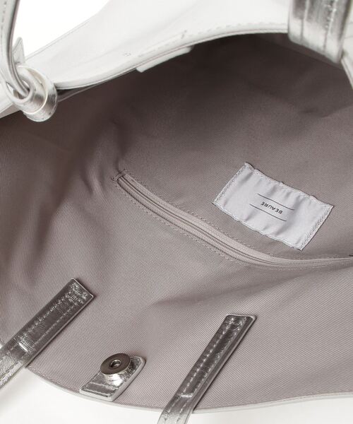 Beau're（ヴュレ）の「【BEAURE/ビュレ】パスケース付き A4 トート（トートバッグ・レディース・シルバー/ブラック/ベージュ/イエロー・FREE）」の22枚目の写真