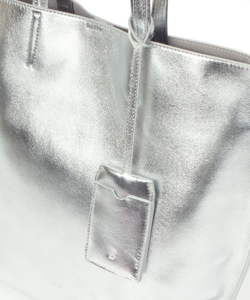 Beau're（ヴュレ）の「【BEAURE/ビュレ】パスケース付き A4 トート（トートバッグ・レディース・シルバー/ブラック/ベージュ/イエロー・FREE）」の13枚目の写真