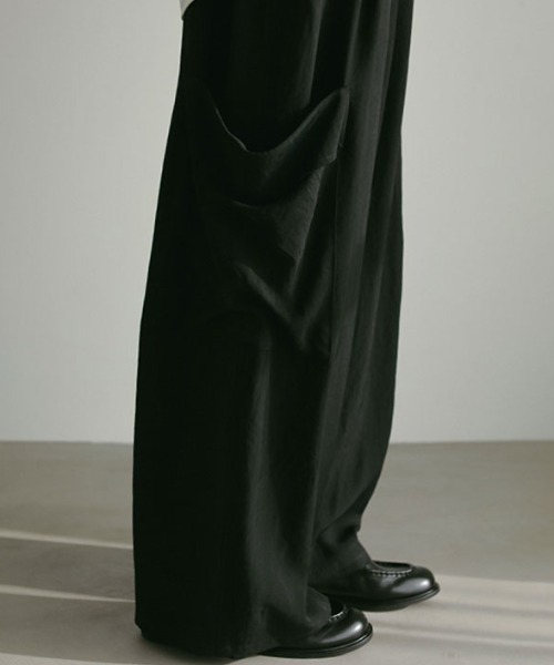 ETRE TOKYO(エトレトウキョウ)の「リラクシーカーゴパンツ(カーゴパンツ・レディース・チャコール/ネイビー/オフホワイト・S/M)」の3枚目の写真