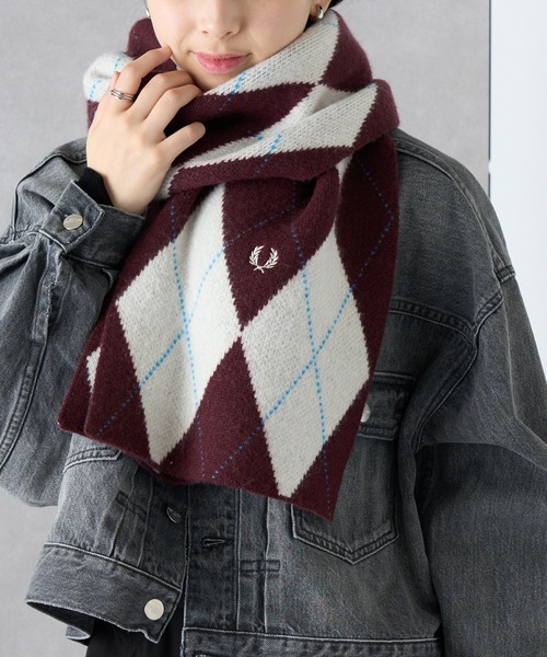 FRED PERRY（フレッドペリー）の「【FRED PERRY】BRUSHED ARGYLE SCARF アーガイルニットマフラー ギフト プレゼント C1133（マフラー・メンズ・アイボリー/ブラック・FREE）」の11枚目の写真