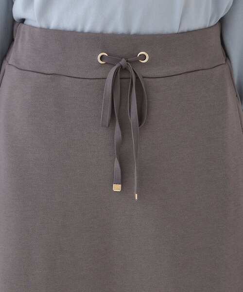 SHOO・LA・RUE（シューラルー）の「カジュアルスタイルに 裏毛Aラインスカート（スカート・レディース・チャコールグレー/ライトブルー/ライトグレー・01/02/03/04）」の19枚目の写真