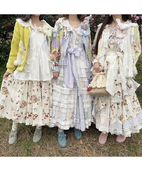 値*️様 【美品】ピンクハウス 白 ハートパッチ ピコフリル使い 綿ローンワンピ ハートパッチワーク使いローンワンピース（ワンピース）｜PINK