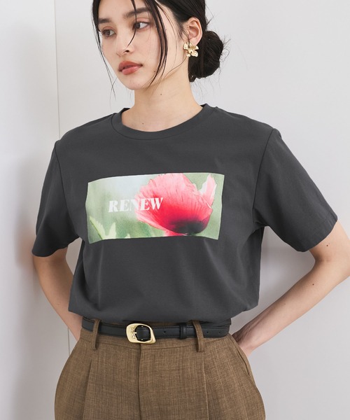 VIS（ビス）の「【接触冷感】フラワーフォト＆ロゴTシャツ（Tシャツ/カットソー・レディース・ホワイト/ホワイト系その他/チャコールグレー・FREE）」の3枚目の写真