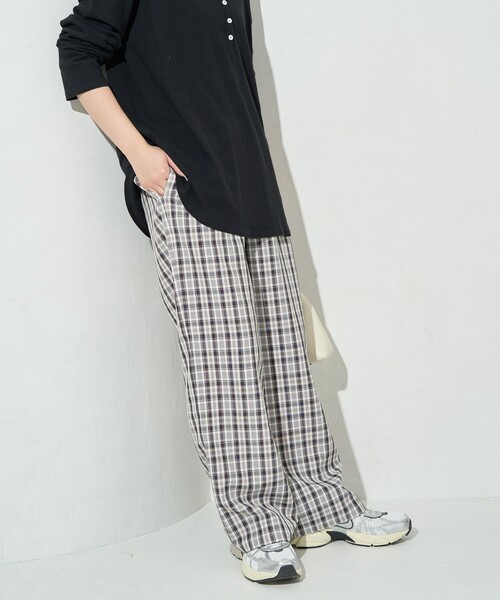 FREAK'S STORE（フリークスストア）の「限定展開　チェック イージー パンツ（その他パンツ・レディース・ベージュ/ネイビー/グリーン/ブラック・SMALL/MEDIUM）」の5枚目の写真