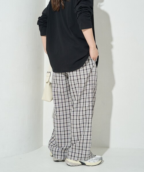 FREAK'S STORE（フリークスストア）の「限定展開　チェック イージー パンツ（その他パンツ・レディース・ベージュ/ネイビー/グリーン/ブラック・SMALL/MEDIUM）」の7枚目の写真