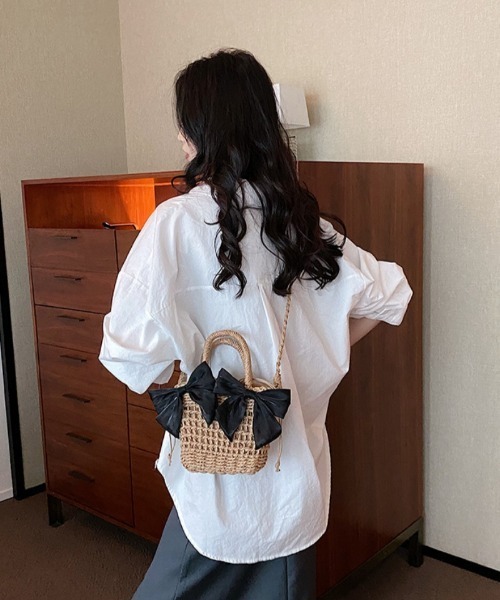 Ritzy(リッツィー)の「ダブルリボン付き 2WAYミニかごショルダーバッグ(かごバッグ・レディース・ベージュ/アイボリー・FREE)」の12枚目の写真