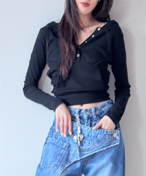 Y2K SYNAPSE FACTORY(ワイツーケー シナプスファクトリー)の「【前ポケット付き】リブ ソフトフーディTOPS(Tシャツ/カットソー・レディース・ブラック/ホワイト/ベージュ・FREE)」の5枚目の写真