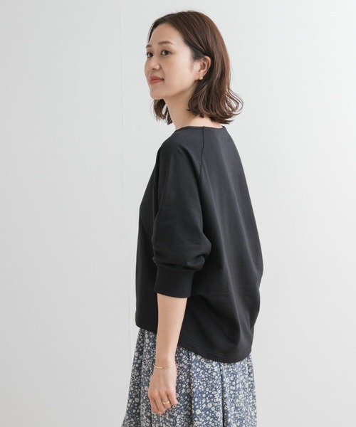 URBAN RESEARCH DOORS(アーバンリサーチドアーズ)の「『UR GREEN』ミニ裏毛ラグランプルオーバー(Tシャツ/カットソー・レディース・ピンク/オフホワイト/ブラック・MEDIUM)」の18枚目の写真