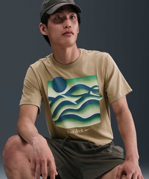 国内配送★NIKE★海外限定 人気 スウッシュＴシャツ ベージュ 楽天市場】nike tシャツ（カラーベージュ）（メンズファッション