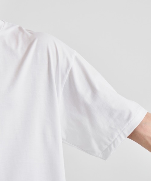 ATON（エイトン）の「【ATON / エイトン】SUVIN 60/2 OVERSIZED T-SHIRT（Tシャツ/カットソー・メンズ・ブラック/ホワイト/グリーン/ワインレッド・2/4/6）」の11枚目の写真