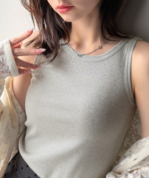 classicalelf(クラシカルエルフ)の「大人お洒落はさりげなくきらめくラメ◎ラメ入りアメスリテレコタンクトップ(タンクトップ・レディース・シルバー/ブラック/ホワイト/チャコール・LARGE/MEDIUM/SMALL/X-LARGE)」の4枚目の写真