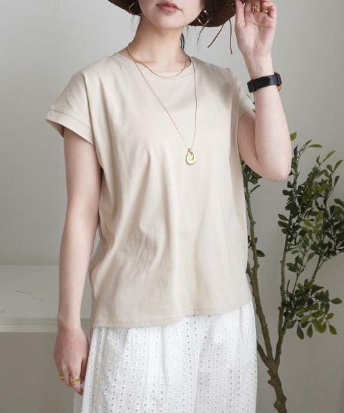 SELECT LEVERY(セレクトリベリー)の「フレンチスリーブTシャツ(Tシャツ/カットソー・レディース・ブラック/パープル/オフホワイト/ベージュ・MEDIUM)」の1枚目の写真