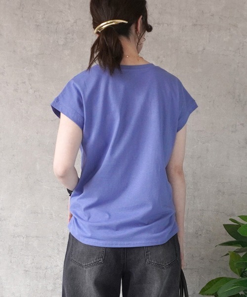 SELECT LEVERY(セレクトリベリー)の「フレンチスリーブTシャツ(Tシャツ/カットソー・レディース・ブラック/パープル/オフホワイト/ベージュ・MEDIUM)」の11枚目の写真