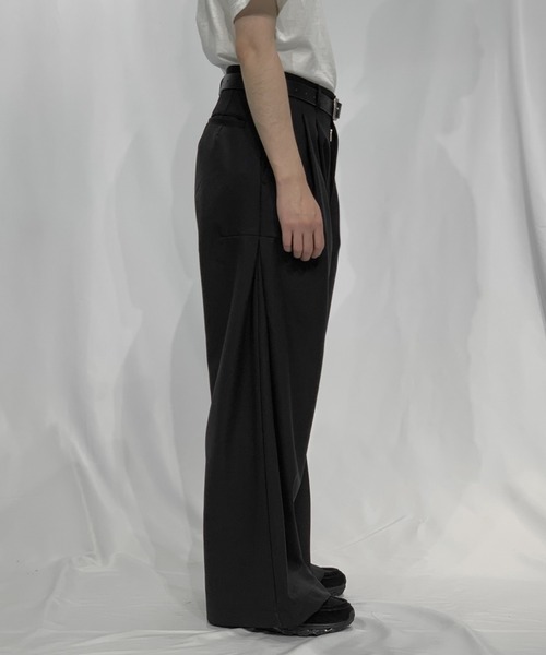 Toironier（トワロニエ）の「Toironier/トワロニエ/STA-P 2Tuck Side Tuck Pants（スラックス・メンズ・ブラック・1/2）」の8枚目の写真