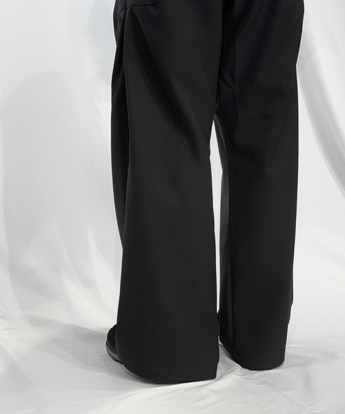 Toironier（トワロニエ）の「Toironier/トワロニエ/STA-P 2Tuck Side Tuck Pants（スラックス・メンズ・ブラック・1/2）」の4枚目の写真