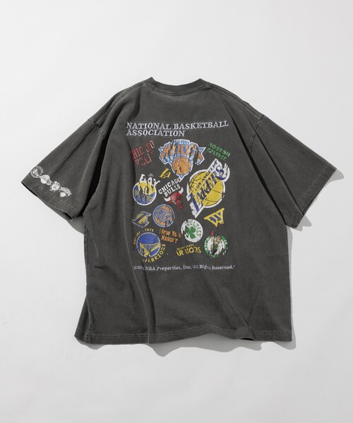 NBA（エヌビーエー）の「NBA/エヌビーエー NBA ﾗﾝﾀﾞﾑ ﾁｰﾑ ﾊﾞｯｸﾛｺﾞTEE（Tシャツ/カットソー・メンズ・ネイビー/ベージュ/ブラック・LARGE/MEDIUM）」の12枚目の写真