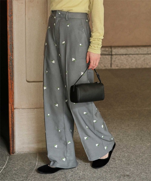 titivate（ティティベイト）の「フラワー刺繍ストレートパンツ（その他パンツ・レディース・チャコール/ブラック・L/M/S/SP）」の10枚目の写真