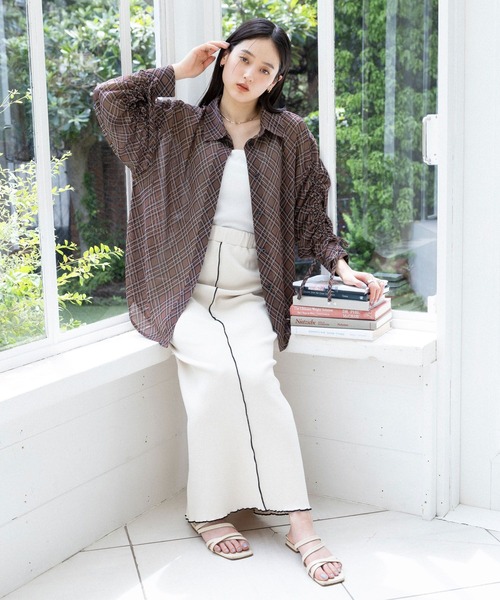 RAGEBLUE（レイジブルー）の「袖シャーリングBIGチェックシアーシャツ（シャツ/ブラウス・レディース・ブラウン/ブルー・FREE）」の6枚目の写真