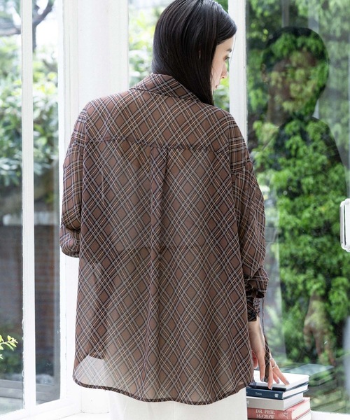 RAGEBLUE（レイジブルー）の「袖シャーリングBIGチェックシアーシャツ（シャツ/ブラウス・レディース・ブラウン/ブルー・FREE）」の18枚目の写真