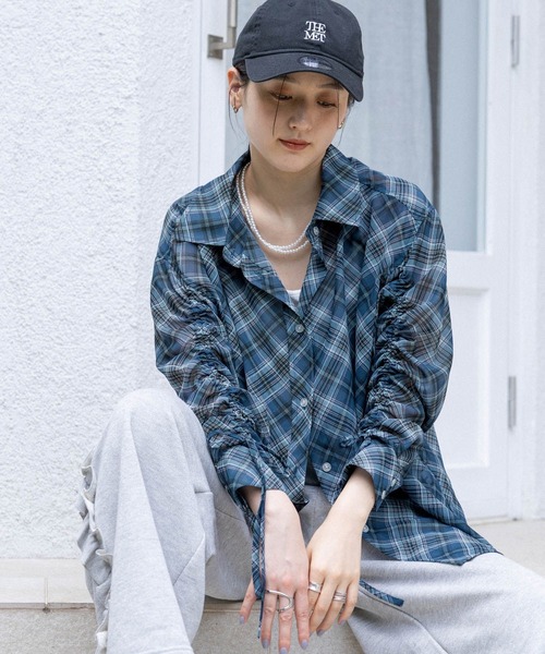 RAGEBLUE（レイジブルー）の「袖シャーリングBIGチェックシアーシャツ（シャツ/ブラウス・レディース・ブラウン/ブルー・FREE）」の11枚目の写真